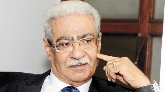 بين العزلة والتهميش..رحلة الكشف عن حياة بيست سيلر الثمانينيات والتسعينيات؟ العزلة