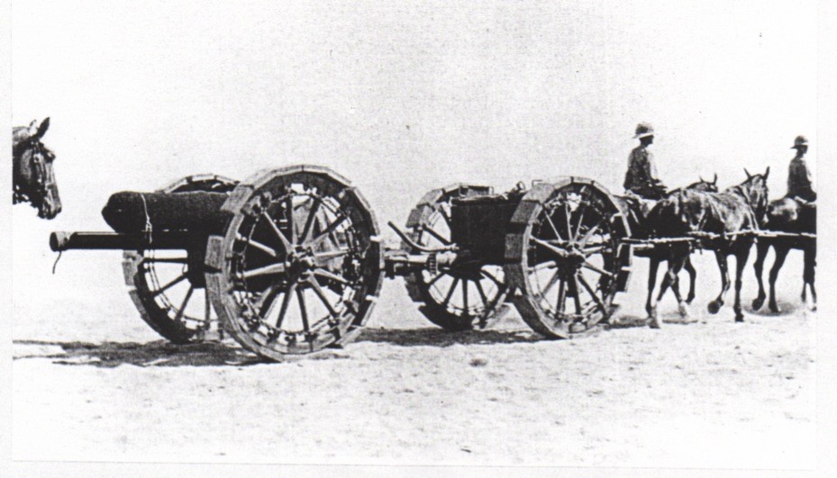 مدفع عيار 18 رطل بعجلات رمال - دفاعات قناة السويس 1916