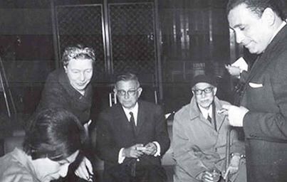 انطفأت أنوار المسرح..الأيام الأخيرة في حياة توفيق الحكيم الحكيم