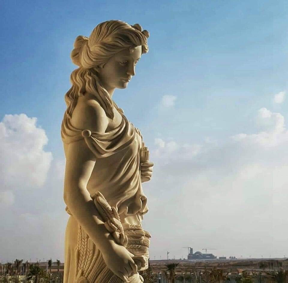 تمثال هيباتيا في العاصمة الإدارية الجديدة