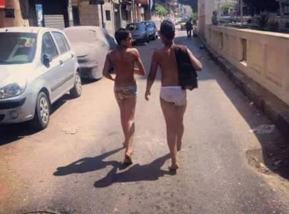 عندما تحول البحر لحمام عام..أو هل بدأ التنمر من الإسكندرية؟! التنمر