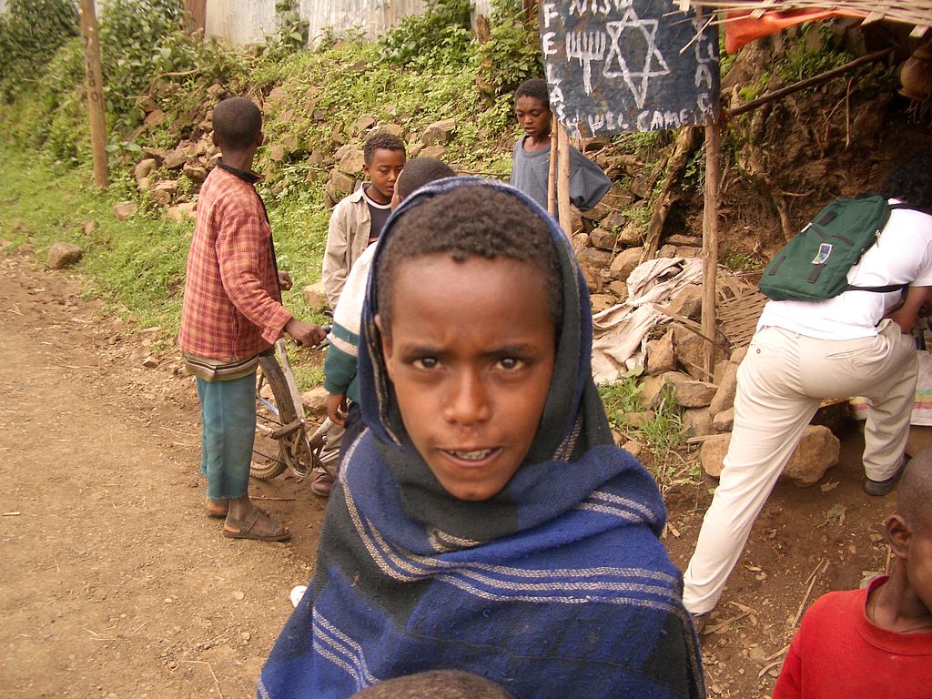 طفل من جماعة الفلاشا شمال إثيوبيا 2005 م