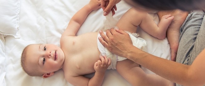 مامي جديدة (13) طفلك يعاني من التهاب منطقة الحفاض .. تعالي اعرفي الحل التهاب منطقة الحفاض