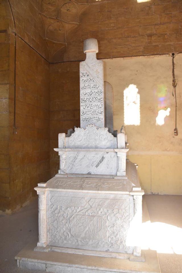 قبر عبد القادر باشا حلمي ياور الخديو اسماعيل ومنقذ القوات المصرية المحاربة بالحبشة