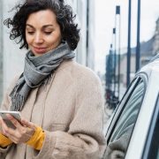 كيفية العثور على مكان سيارتك في حالة نسيانه عبر هاتفك الذكي والتطبيقات المناسبة