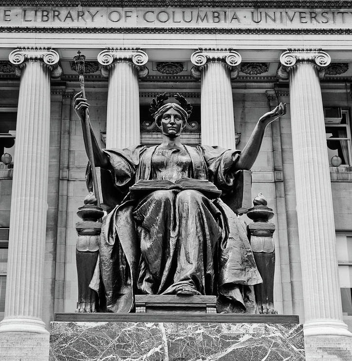مدخل مكتبة جامعة كولومبيا