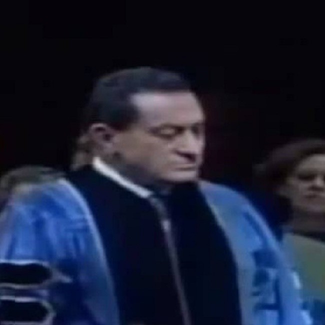 محمد حسني مبارك والدكتوارة الفخرية