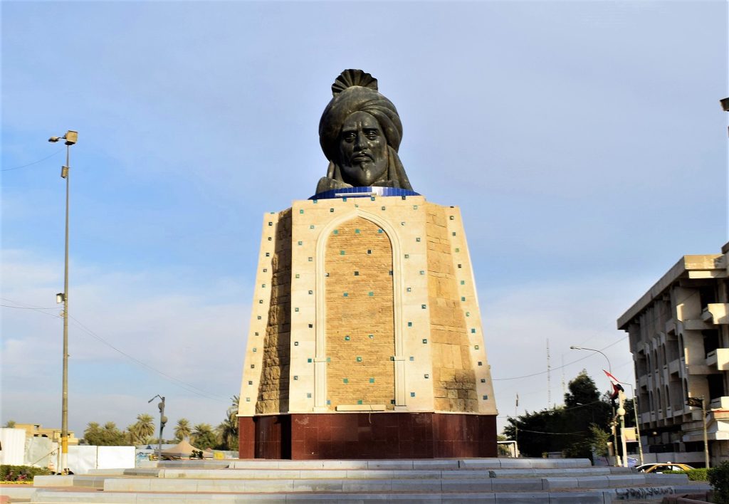 تمثال أبو جعفر المنصور في بغداد