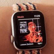 دليل تشغيل الموسيقى على ساعة ابل Apple Watch