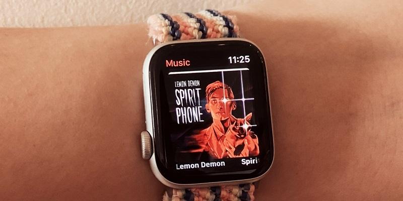 دليل تشغيل الموسيقى على ساعة ابل Apple Watch