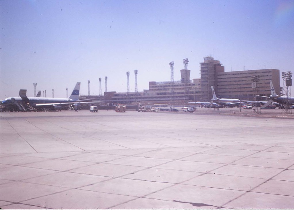 مطار القاهرة في السبعينات