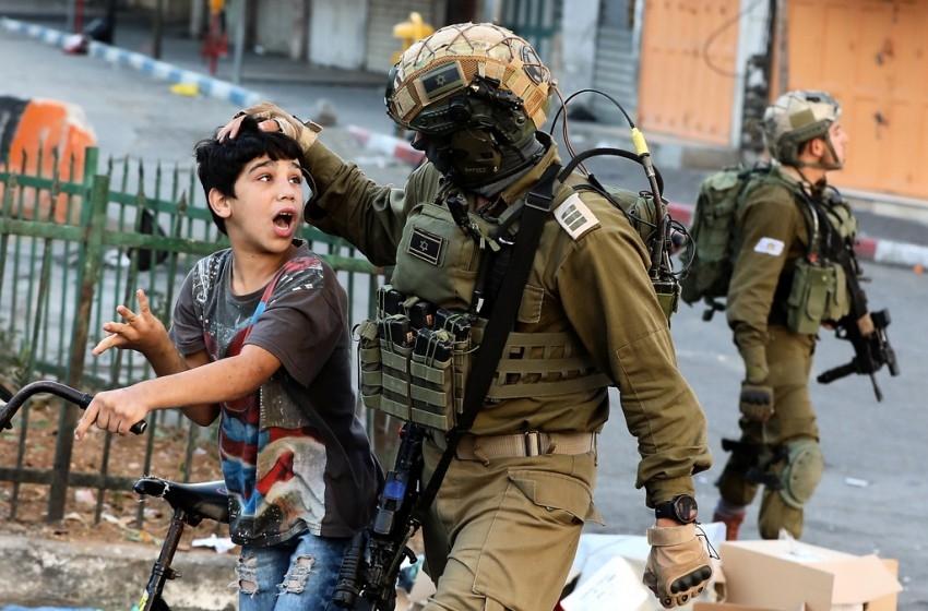 أطفال فلسطين يتعرضون لعدوان الاحتلال الإسرائيلي